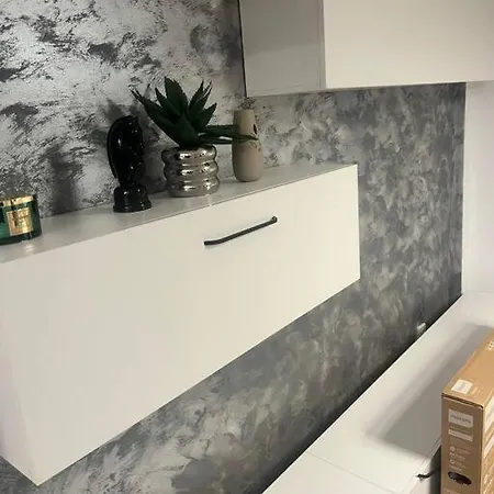 Apartment Ultra